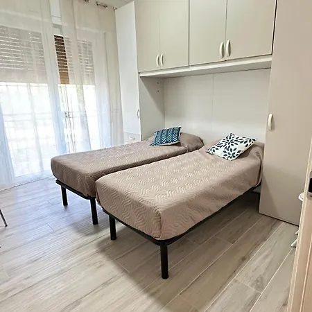 Casa Mari, 250 Mt Dalle Spiagge Apartament *